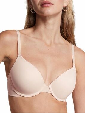 PINK‎ Victoria’s Secret Wear Everywhere Lightly Lined T-Shirt Bra